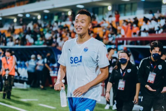 1645354730498047835.jpg 99.jpg